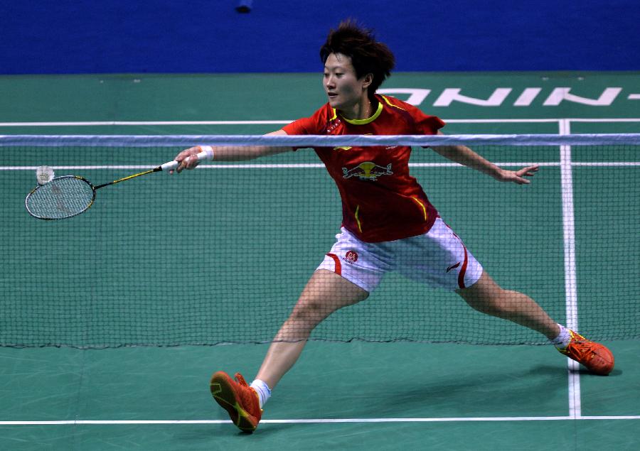 手依靠顽强 手依靠顽强