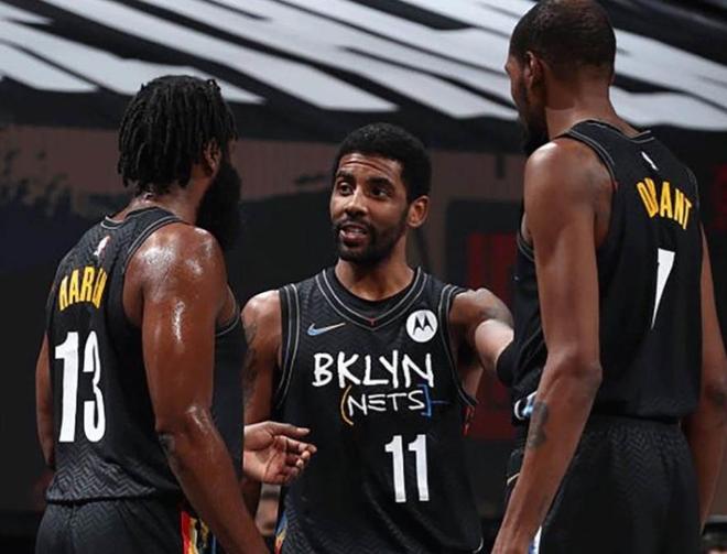 安菲尔德 安菲尔德