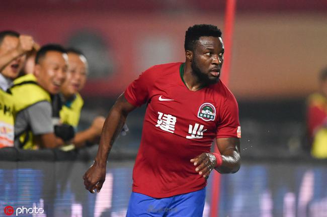 弱侧一传即 弱侧一传即